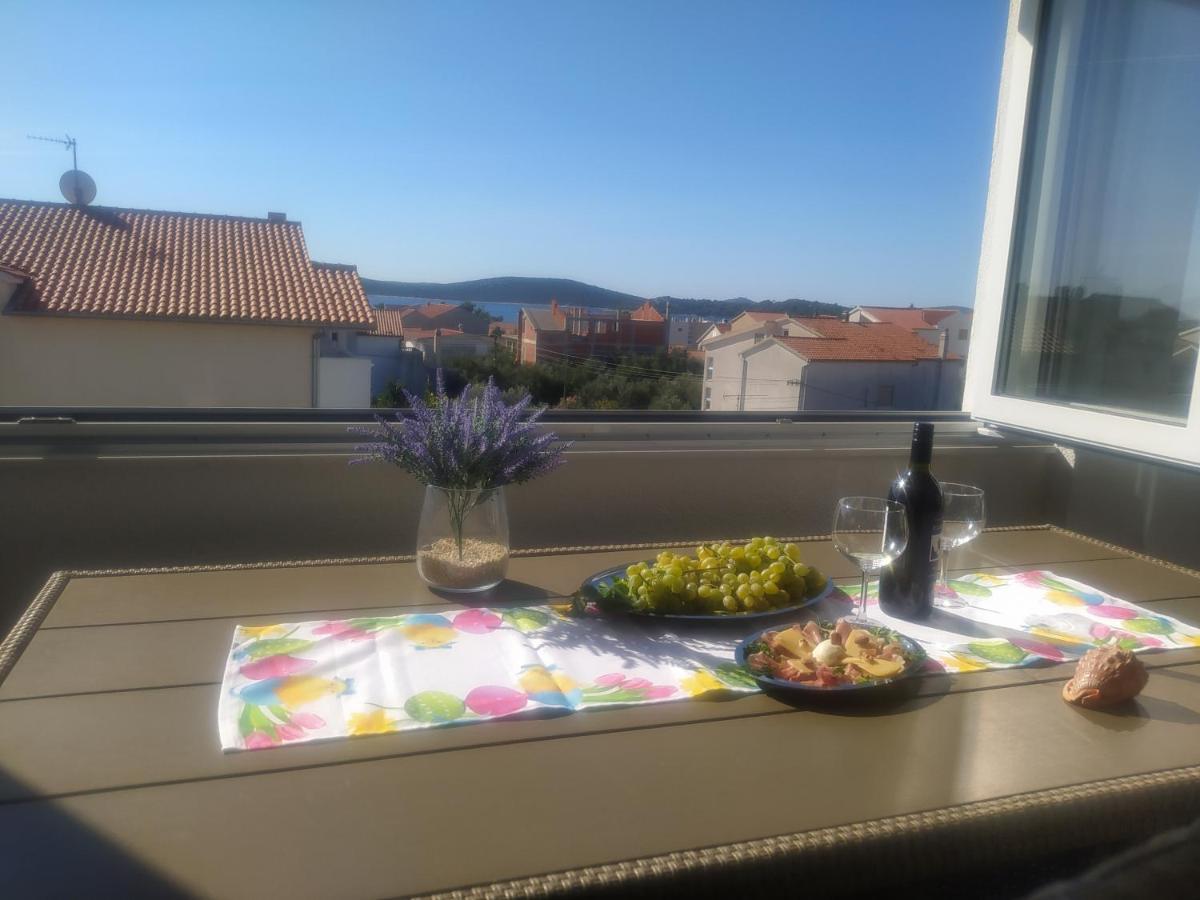 Apartmani Trubi Vodice Exterior foto