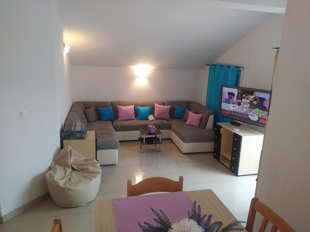 Apartmani Trubi Vodice Exterior foto