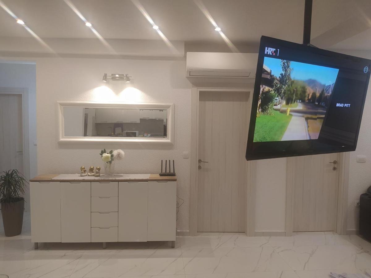 Apartmani Trubi Vodice Exterior foto