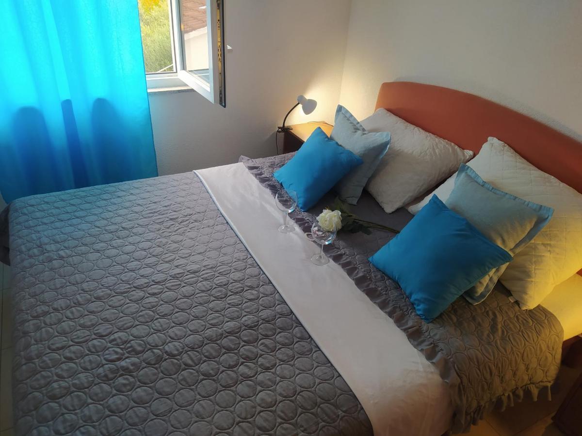 Apartmani Trubi Vodice Exterior foto