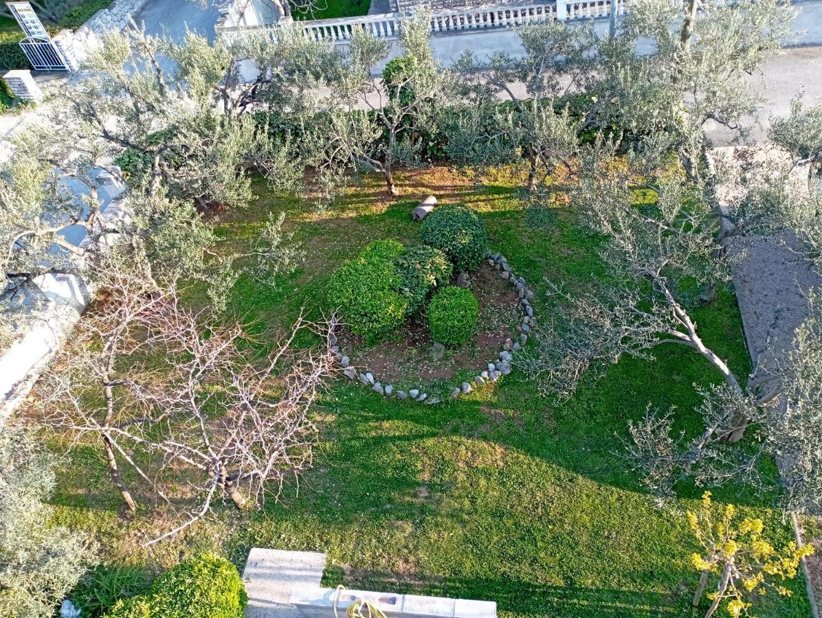 Apartmani Trubi Vodice Exterior foto