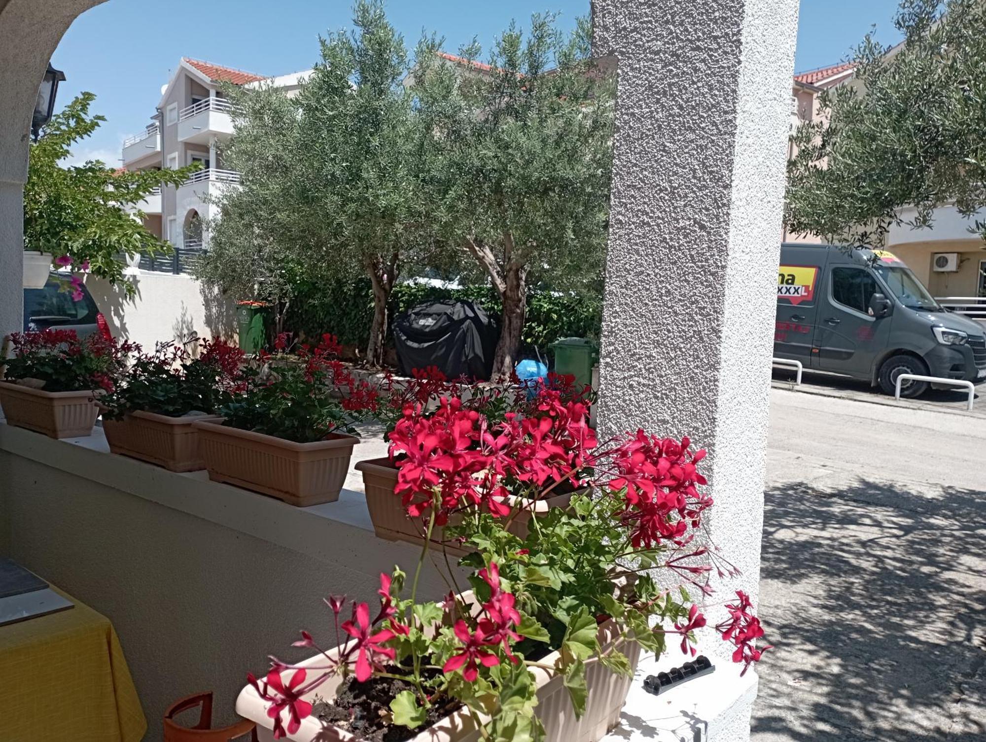 Apartmani Trubi Vodice Exterior foto
